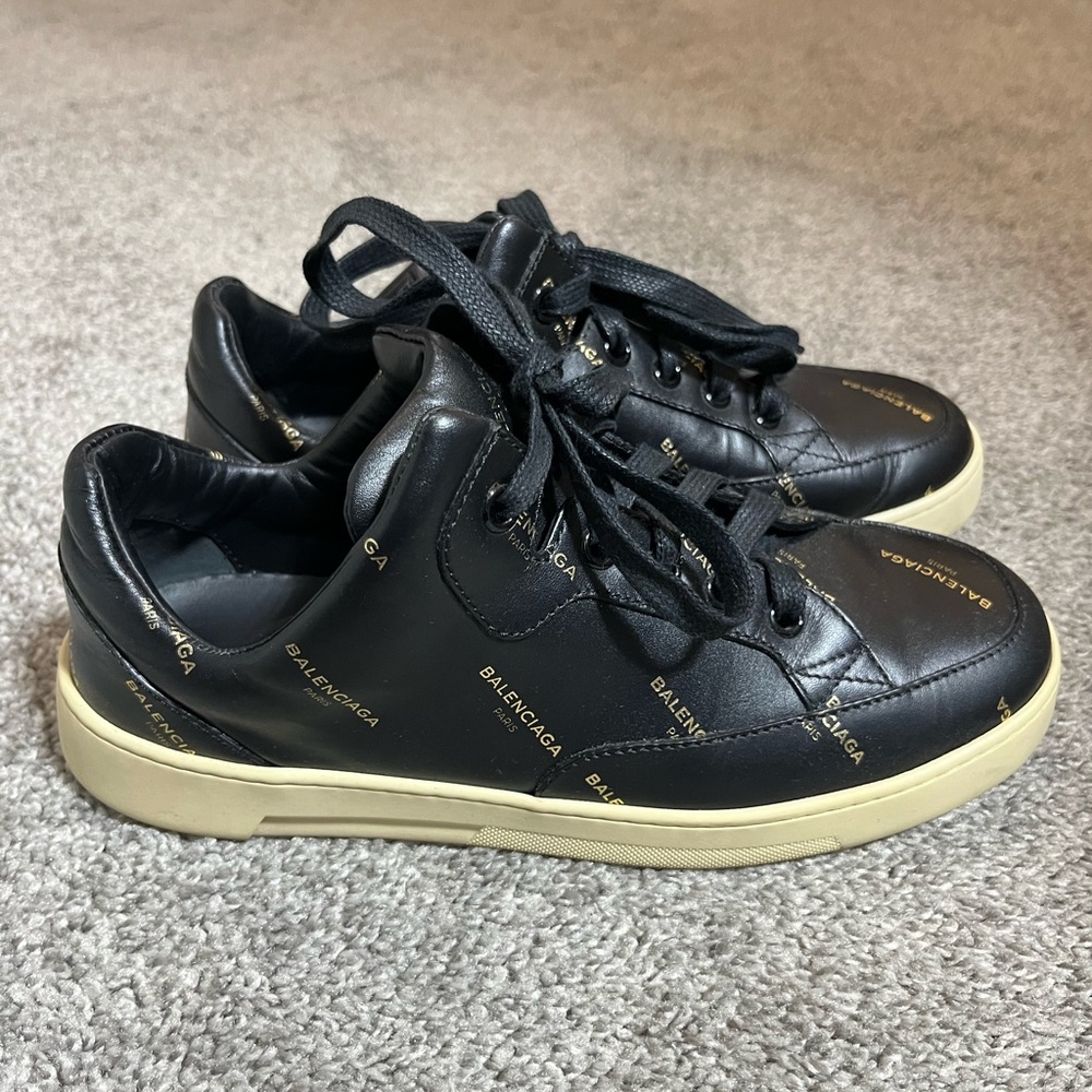 Balenciaga Black Leather Sneakers size 35